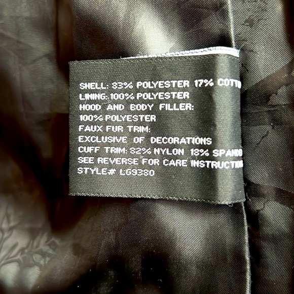 Gerry Webber Winter Coat detachable faux fur hood - Picture 11 of 12